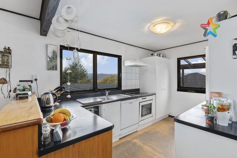 Photo of property in 17 Jacaranda Grove, Maungaraki, Lower Hutt, 5010