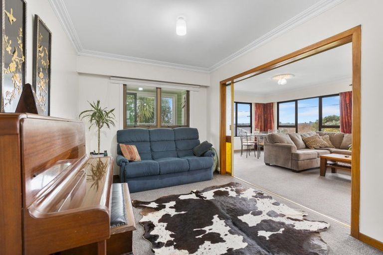 Photo of property in 17 Watene Crescent, Waitara, 4320