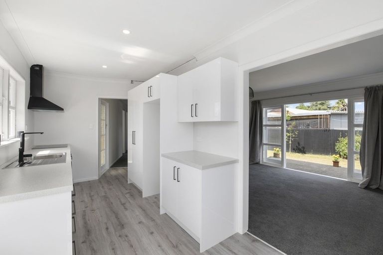 Photo of property in 35 Balmoral Street, Levin, 5510