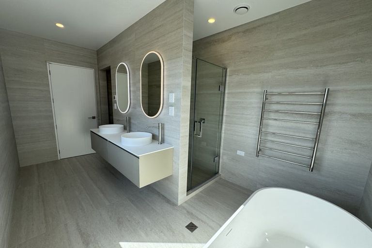 Photo of property in 32 Ridgehill Rise, Flat Bush, 2019