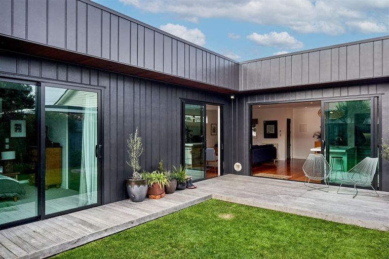 Photo of property in 39 Adelaide Street, Petone, Lower Hutt, 5012