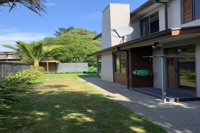 Photo of property in 15 Twin Court, Albany, Auckland, 0632