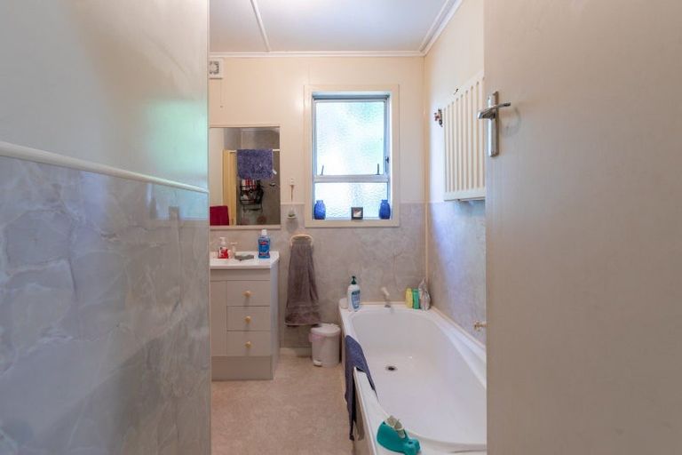 Photo of property in 148 Adelaide Road, Dannevirke, 4930