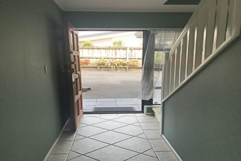 Photo of property in 1/8 Daria Place, Northpark, Auckland, 2013