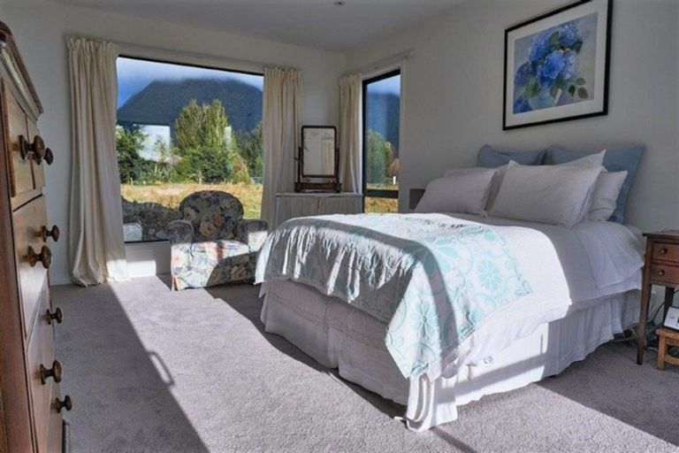 Photo of property in 2 Williams Drive, Fox Glacier, 7886