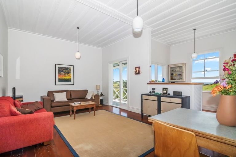 Photo of property in 451 Pah Hill Road, Wharehine, Wellsford, 0973