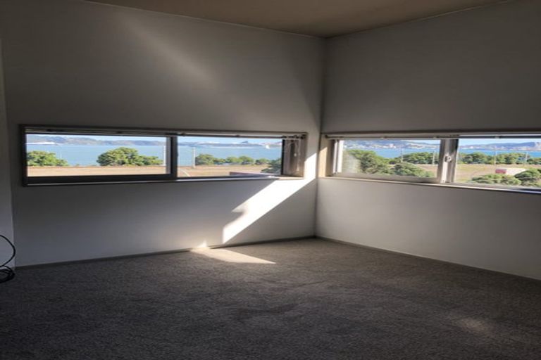 Photo of property in 16/2 Onslow Road, Khandallah, Wellington, 6035