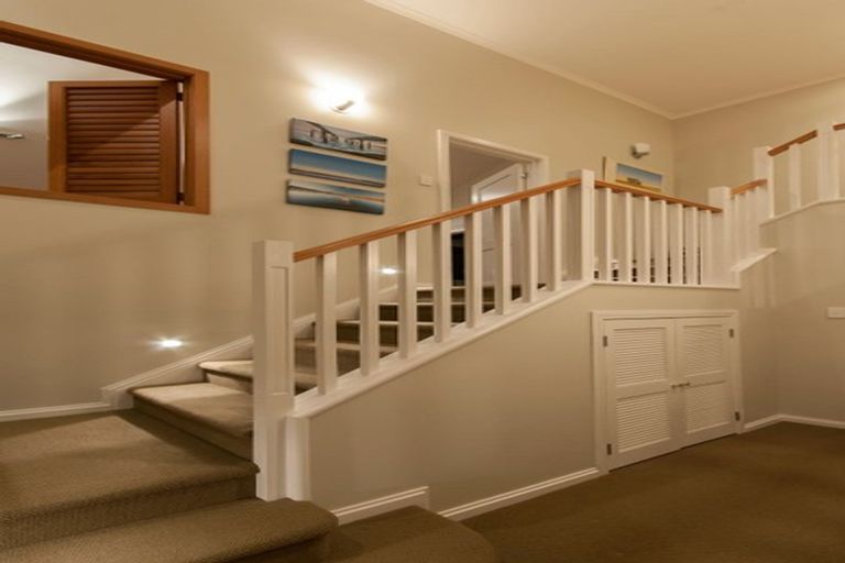 Photo of property in 8 Lynton Road, Bucklands Beach, Auckland, 2012