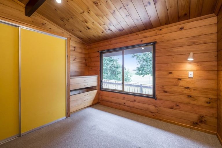 Photo of property in 22 Aorangi Road, Paraparaumu, 5032