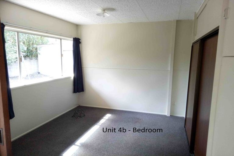 Photo of property in 4 Evans Road, Glen Eden, Auckland, 0602