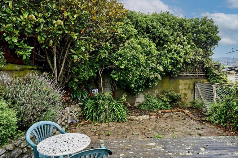Photo of property in 20 Mcfarlane Street, Mount Victoria, Wellington, 6011
