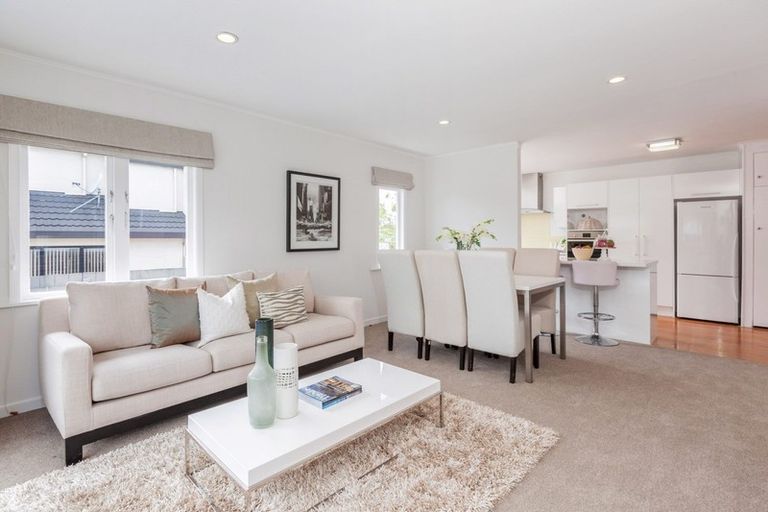 Photo of property in 1/30 Eastern Beach Road, Eastern Beach, Auckland, 2012