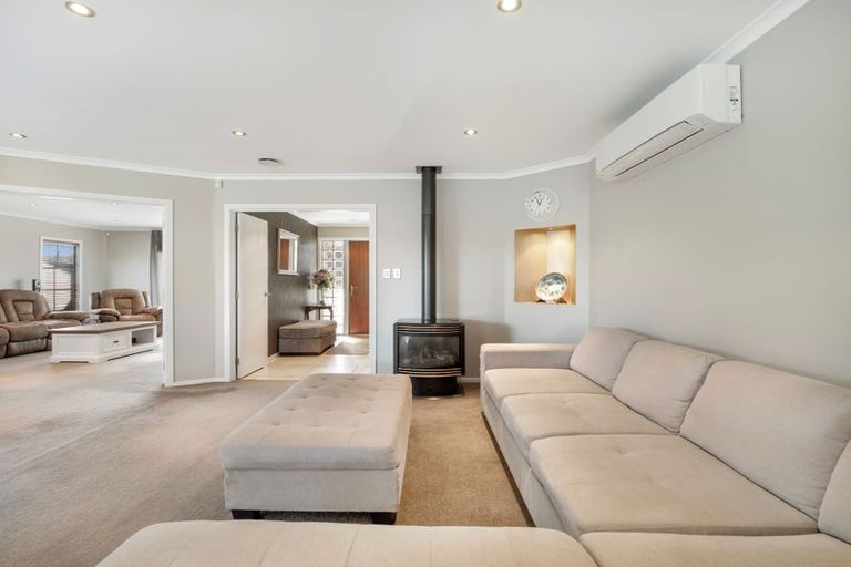 Photo of property in 3 Bouvardia Avenue, Milson, Palmerston North, 4414