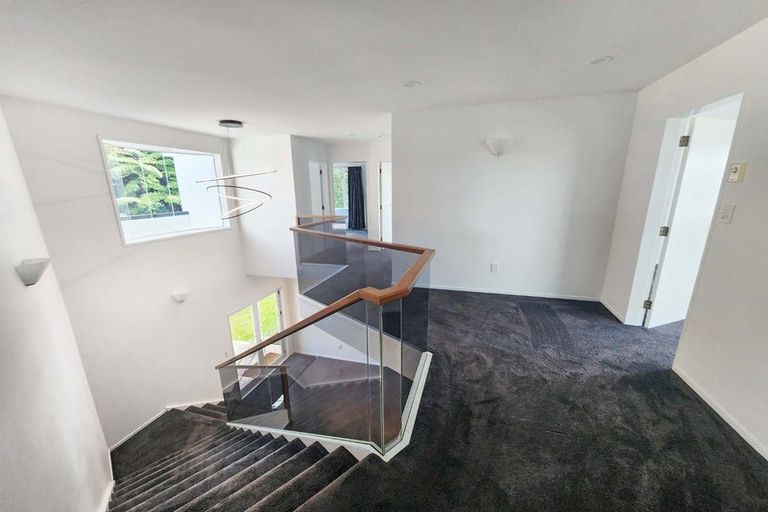Photo of property in 75 Viewmont Drive, Harbour View, Lower Hutt, 5010