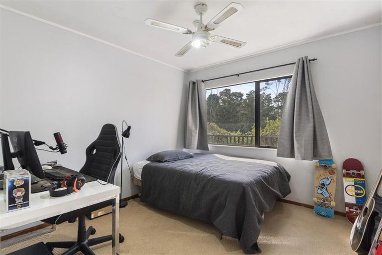 Photo of property in 44 Wintour Road, Waimauku, 0812