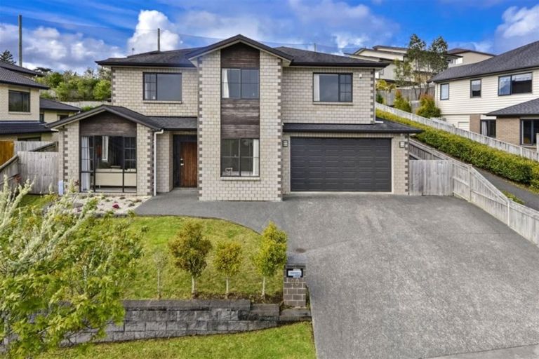 Photo of property in 99 Laurel Oak Drive, Schnapper Rock, Auckland, 0632