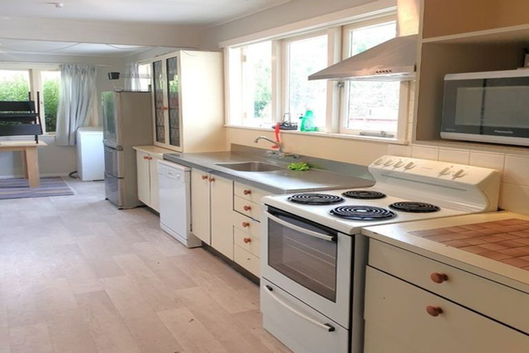 Photo of property in 21 Helena Road, Hillcrest, Hamilton, 3216