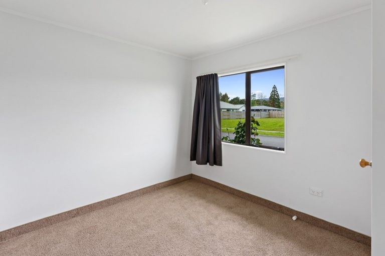 Photo of property in 11 Millhaven Place, Otaki, 5512