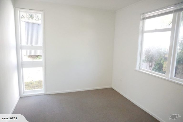 Photo of property in 38 Lanigan Street, Birkdale, Auckland, 0626