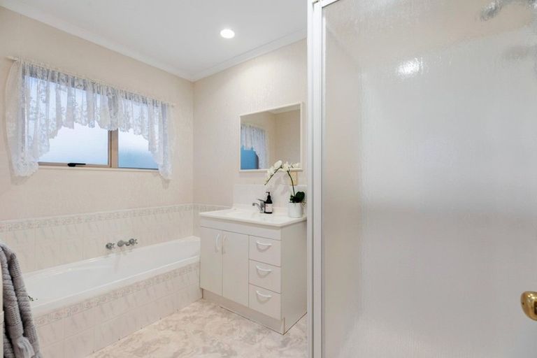 Photo of property in 60 Stephens Place, Hairini, Tauranga, 3112