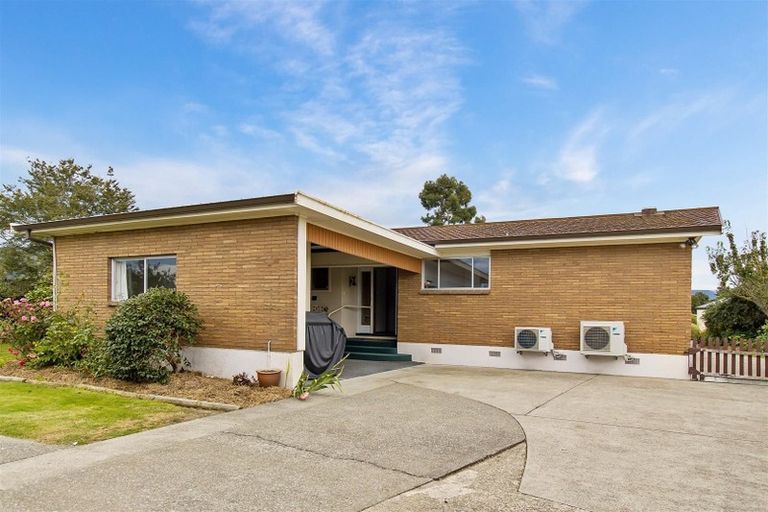 Photo of property in 69 Rhodes Street, Waimate, 7924