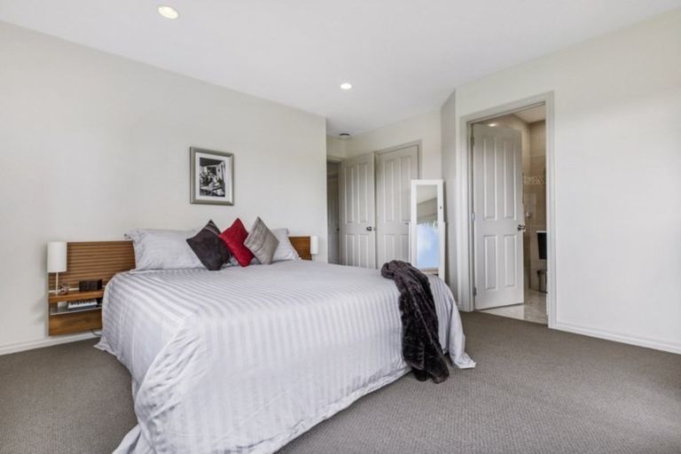 Photo of property in 29 Speedy Crescent, Hillcrest, Auckland, 0627