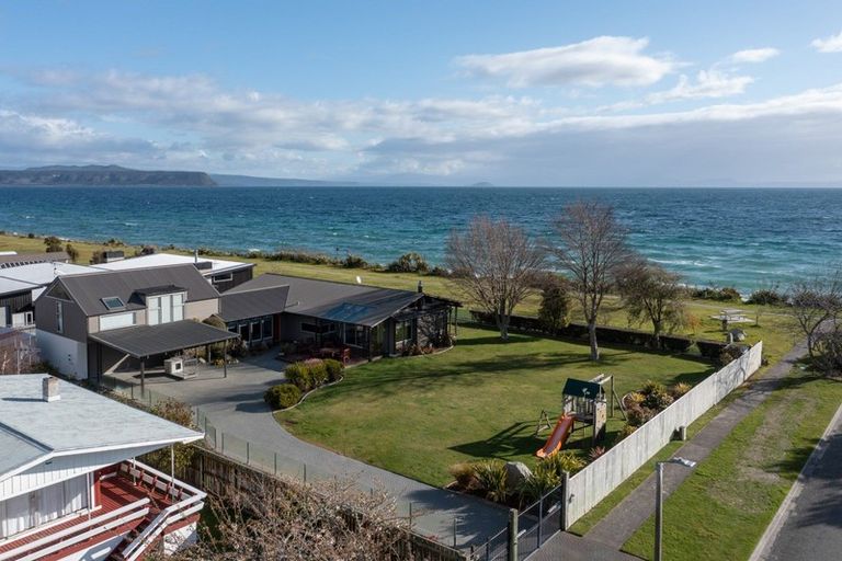 Photo of property in 13 Tawhaa Road, Waitahanui, Taupo, 3378