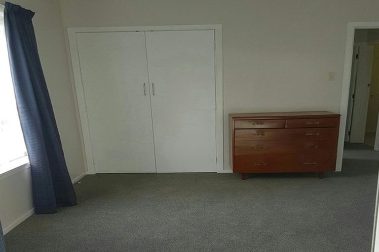 Photo of property in 1/1 Trentham Road, Papakura, 2110