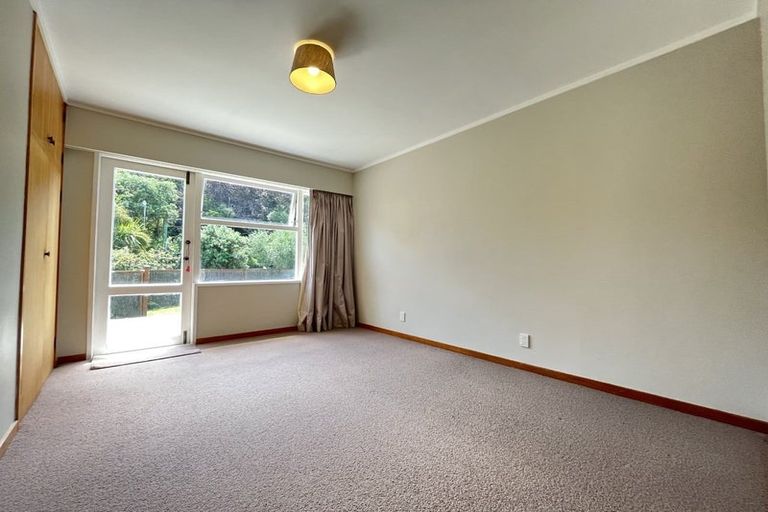 Photo of property in 39 Acheron Road, Paremata, Porirua, 5026