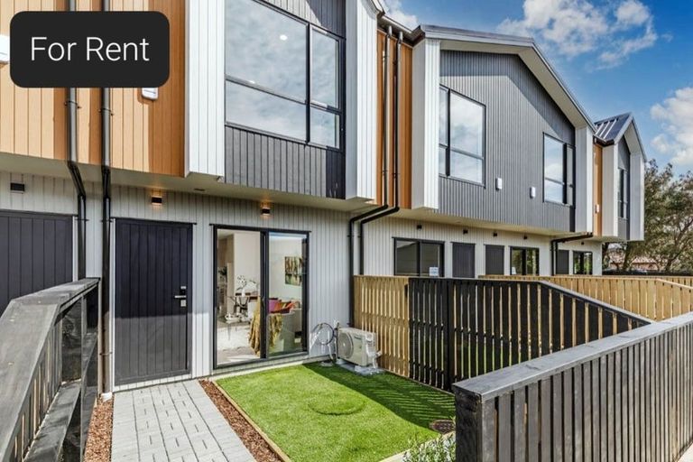 Photo of property in 5/4 Glenhaven Place, Te Atatu Peninsula, Auckland, 0610