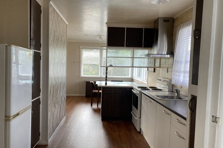 Photo of property in 83 Hepburn Road, Glendene, Auckland, 0602