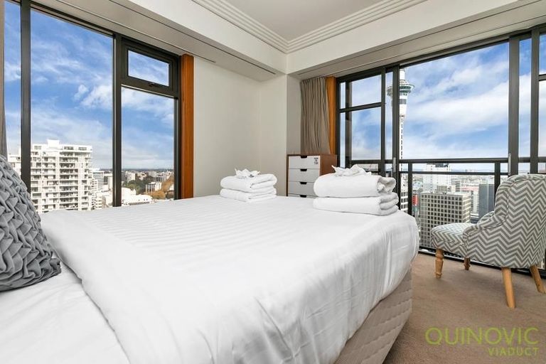 Photo of property in The Metropolis Apartments, 2914/1 Courthouse Lane, Auckland Central, Auckland, 1010