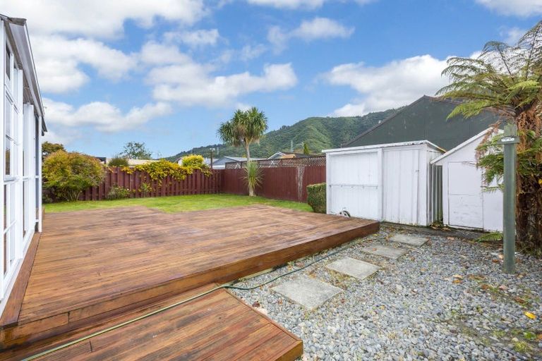 Photo of property in 94 Pasadena Crescent, Totara Park, Upper Hutt, 5018