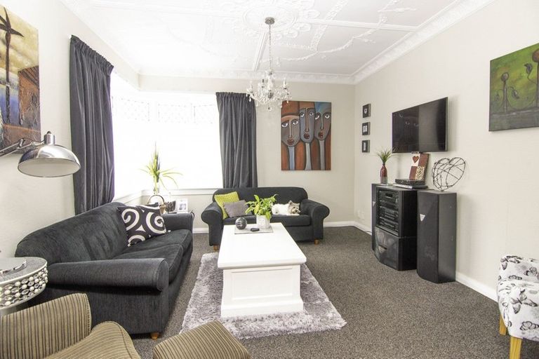 Photo of property in 57 Limbrick Street, Terrace End, Palmerston North, 4410