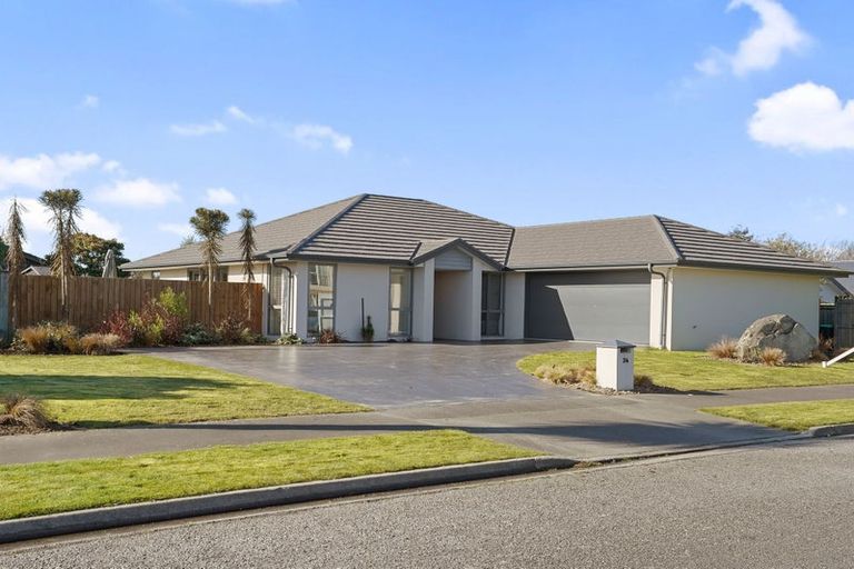 Photo of property in 34 Puhara Avenue, Parklands, Christchurch, 8083
