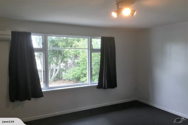 Photo of property in 34 Curletts Road, Sockburn, Christchurch, 8042