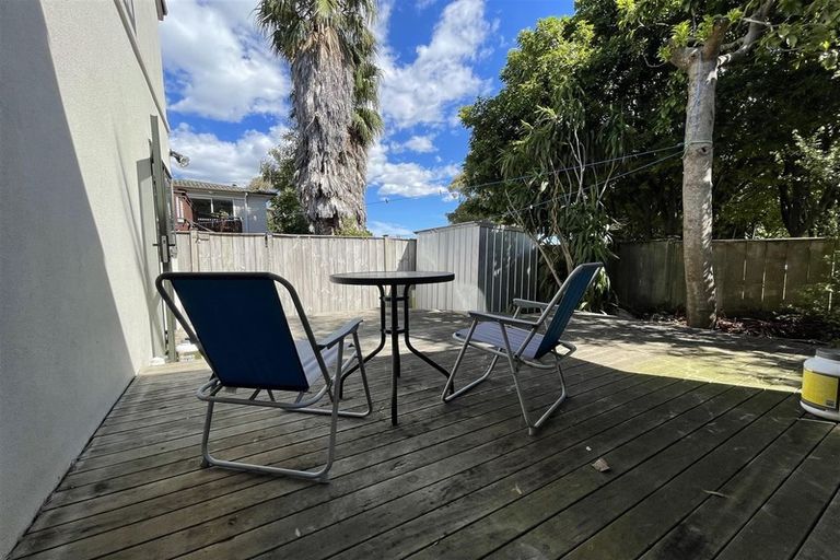 Photo of property in 51 Reeves Road, Pakuranga, Auckland, 2010