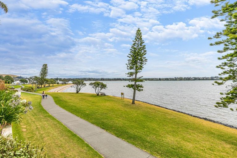 Photo of property in 44 Bramley Drive, Farm Cove, Auckland, 2012