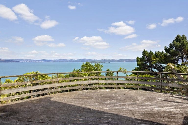 Photo of property in 45 Ferry Road, Days Bay, Lower Hutt, 5013
