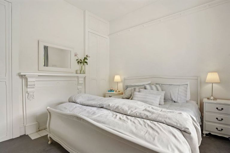 Photo of property in 96 Holly Road, St Albans, Christchurch, 8014