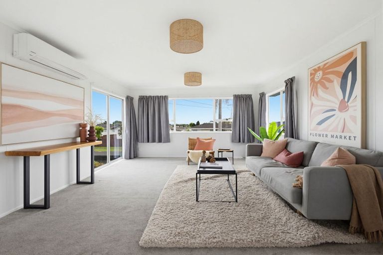 Photo of property in 52 Zelda Avenue, Clover Park, Auckland, 2023