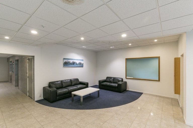 Photo of property in Terrace Tower Apartments, 3e/126 The Terrace, Wellington Central, Wellington, 6011