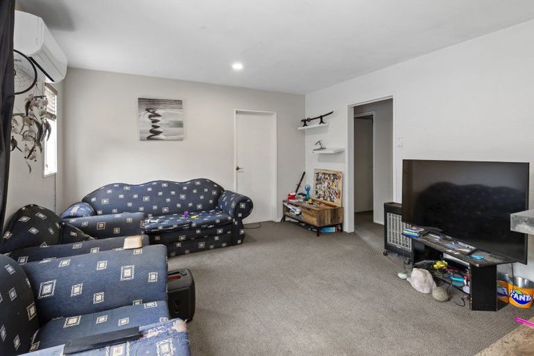 Photo of property in 2/726 Main North Road, Belfast, Christchurch, 8051