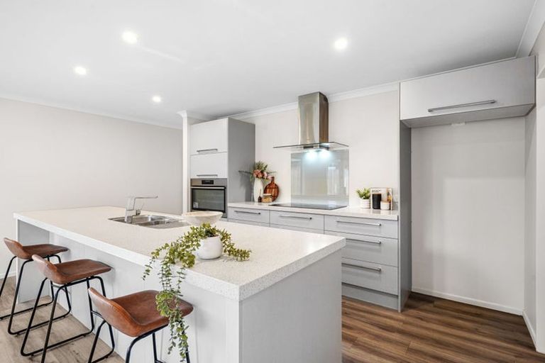 Photo of property in 10 Kokoda Street, Halswell, Christchurch, 8025