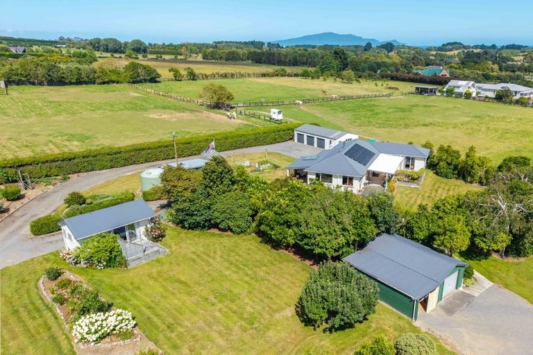 Photo of property in 3 Sutton Road, Te Horo, Otaki, 5582