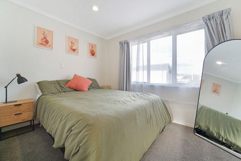 Photo of property in 8/4 Keeling Road, Henderson, Auckland, 0612