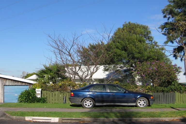 Photo of property in 4 Keri Anne Place, Goodwood Heights, Auckland, 2105