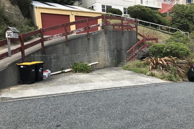 Photo of property in 73 Volga Street, Island Bay, Wellington, 6023