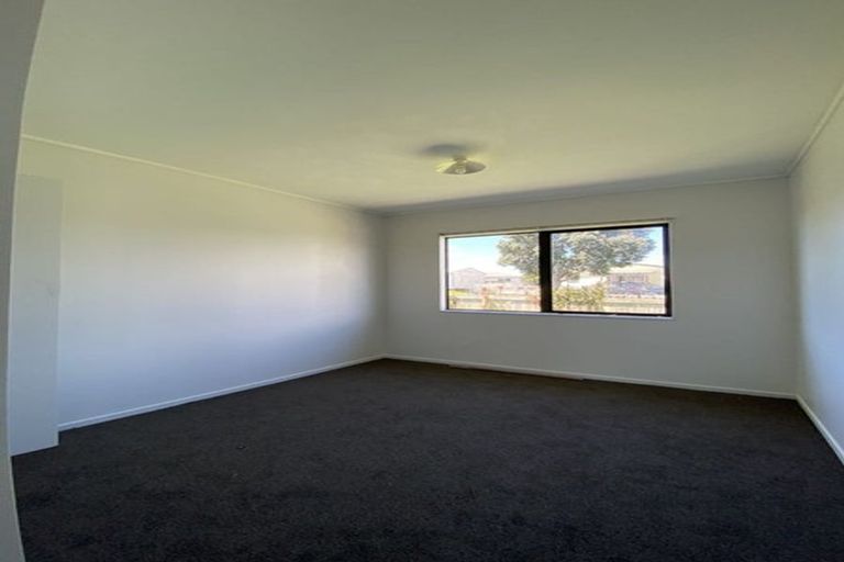 Photo of property in 3/39 Templeton Place, Clendon Park, Auckland, 2103