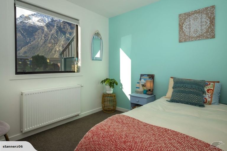 Photo of property in 39 Jacks Point Rise, Jacks Point, Queenstown, 9371